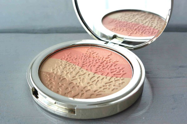Pupa Coral Island review highlighter